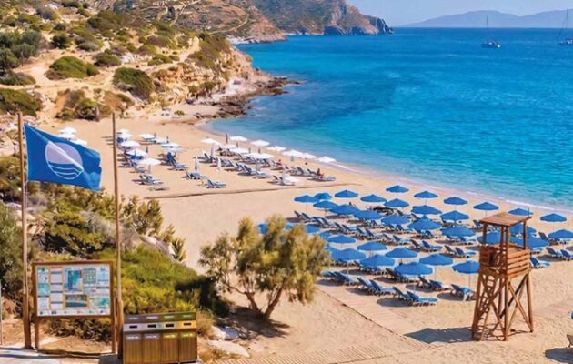 Γαλάζια σημαία 2026: Αυτές είναι οι 624 καθαρές παραλίες στην Ελλάδα