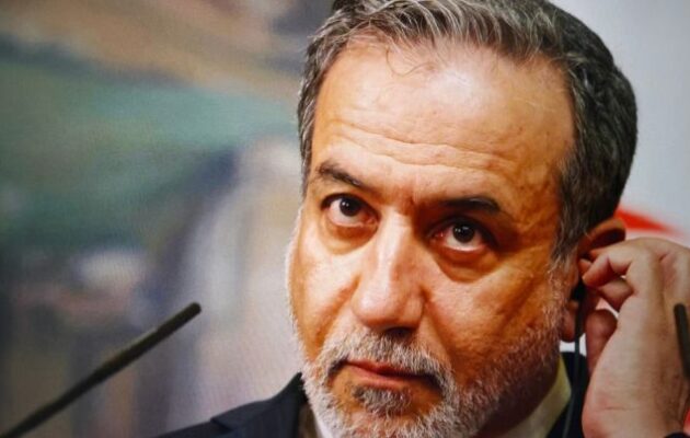 Ιράν: Ο Πεζεσκιάν κήρυξε τον πόλεμο στο «Παρακράτος» των Φρουρών της Επανάστασης
