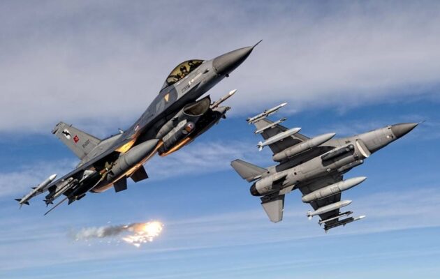 Τουρκική κλιμάκωση στο Αιγαίο: Οπλισμένα F-16 και εικονική αερομαχία με ελληνικά μαχητικά