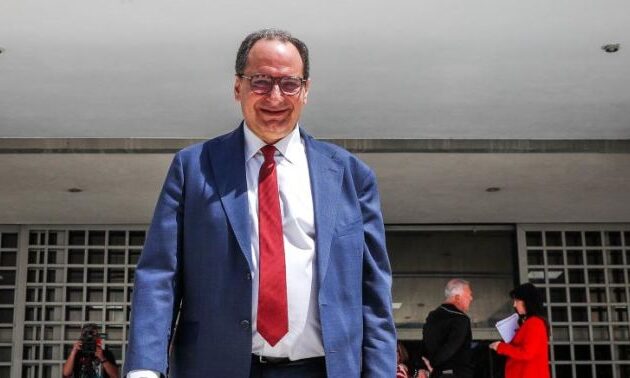 Ο Χρήστος Σπίρτζης ζητά από τον Άρειο Πάγο ανάσυρση της υπόθεσης των υποκλοπών από το αρχείο και επανεξέταση της