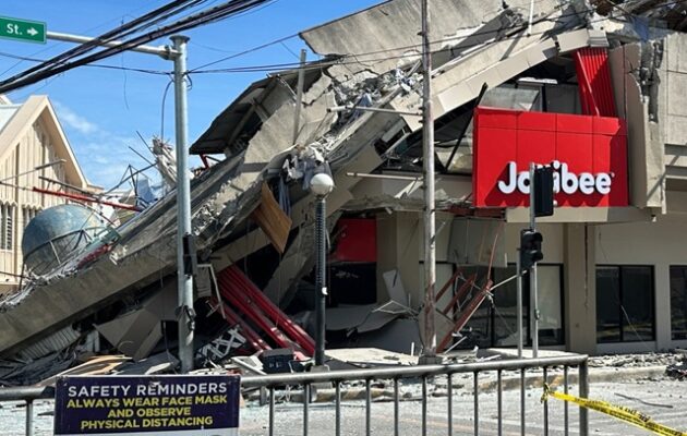 Φιλιππίνες: Τουλάχιστον 35 νεκροί και 200 τραυματίες από τον σεισμό των 7,8 Ρίχτερ