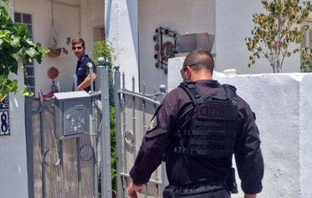 Αίγιο: Ο 65χρονος Ιταλός διώκεται για τη δολοφονία της συντρόφου του και του γιου της