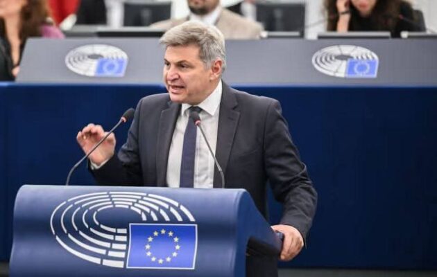 Φαραντούρης για Τουρκία: Πρωτοφανές παράδοξο μία χώρα να χτυπά την πόρτα της ΕΕ και να μην αναγνωρίζει και να απειλεί κράτη-μέλη της