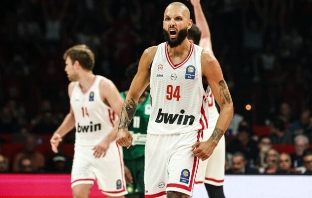Ο Ολυμπιακός με 100σταρα έκανε το 2-1 επί του Παναθηναϊκου (102-92) και πήρε προβάδισμα τίτλου