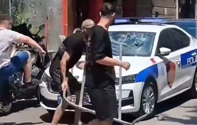Στην Αλβανία συγκρούσεις διαδηλωτών και Αστυνομίας στα Τίρανα