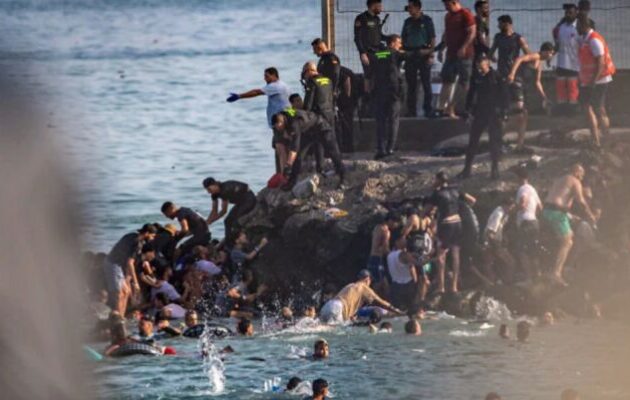 Θέουτα: 34 παράνομοι μετανάστες νεκροί – Τι προκάλεσε την παράνομη «μεταναστευτική πλημμύρα»