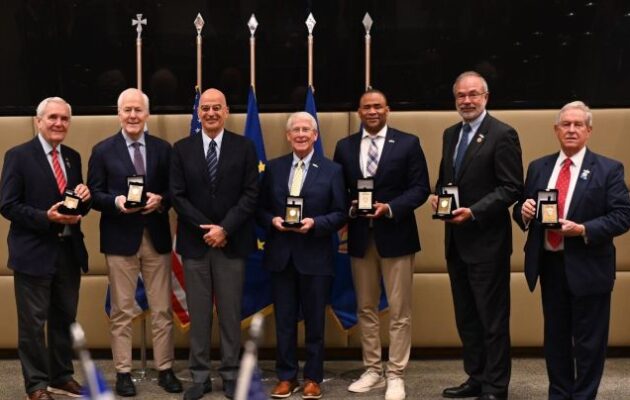 Ο Νίκος Δένδιας συναντήθηκε με αντιπροσωπεία του Κογκρέσου των ΗΠΑ: «Έθεσα το ζήτημα της απόκτησης των F-35 από την Τουρκία και των επιπτώσεών του στην ασφάλεια και τη σταθερότητα στην ευρύτερη περιοχή μας»