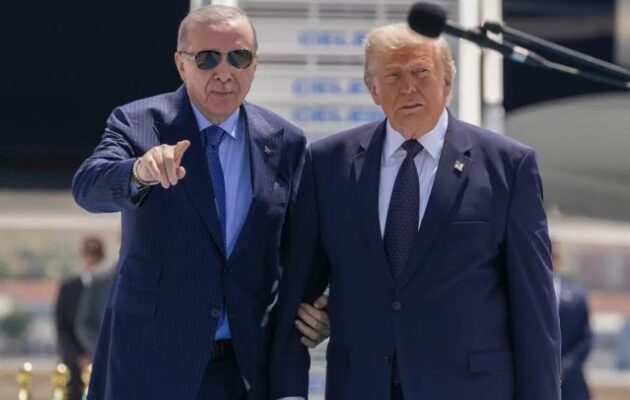 Ντάνα Λέβι: Ο Τραμπ αρνήθηκε να προσκυνήσει τον τάφο του Κεμάλ Ατατούρκ