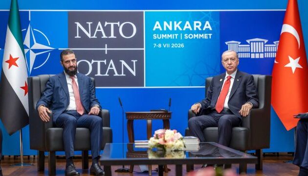 Στη Σύνοδο του ΝΑΤΟ ο τζιχαντιστής «μεταβατικός πρόεδρος» της Συρίας με τον ψευδοχαλίφη Ερντογάν