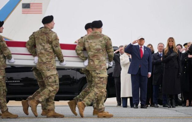 Washington Post: Περισσότεροι Αμερικανοί στρατιώτες νεκροί στον πόλεμο με το Ιράν απ’ όσους έχει αναγνωρίσει το Πεντάγωνο