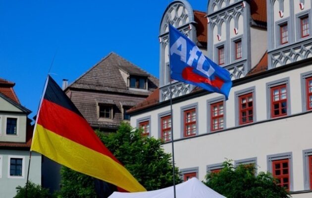 Γερμανία – δημοσκόπηση: Η ακροδεξιά AfD διευρύνει το προβάδισμά της έναντι του CDU του Μερτς
