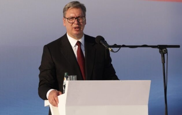 Σερβία: Ο πρόεδρος Βούτσιτς υπέβαλε την παραίτησή του – Επιδιώκει να γίνει πρωθυπουργός μέσω των βουλευτικών εκλογών