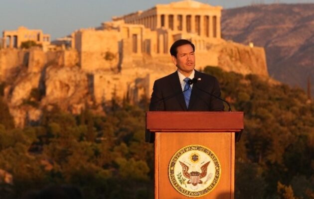 Μάρκο Ρούμπιο: «Θαυμασμός και δέος» για την Ελλάδα από την Πνύκα με φόντο την Ακροπόλη